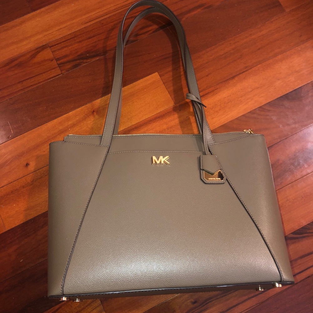 Tote
